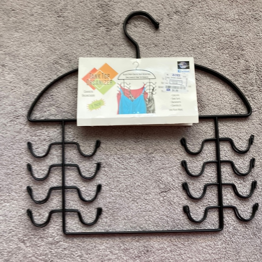 Axis tank top organizer